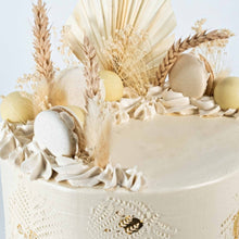 Load image into Gallery viewer, &#39;Free From&#39; Grasses Cake
