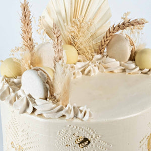 'Free From' Grasses Cake