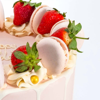 Strawberry Macaroon Cake