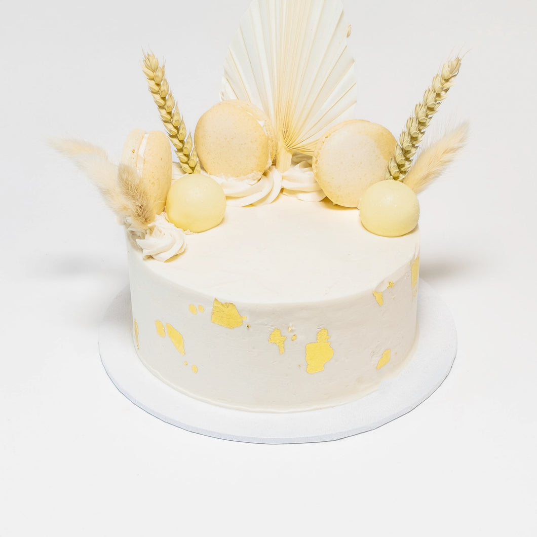 Mini Dried Grasses Cake