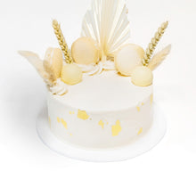 Load image into Gallery viewer, Mini Dried Grasses Cake
