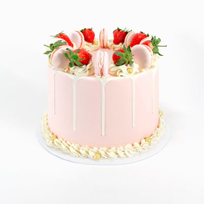 Strawberry Macaroon Cake